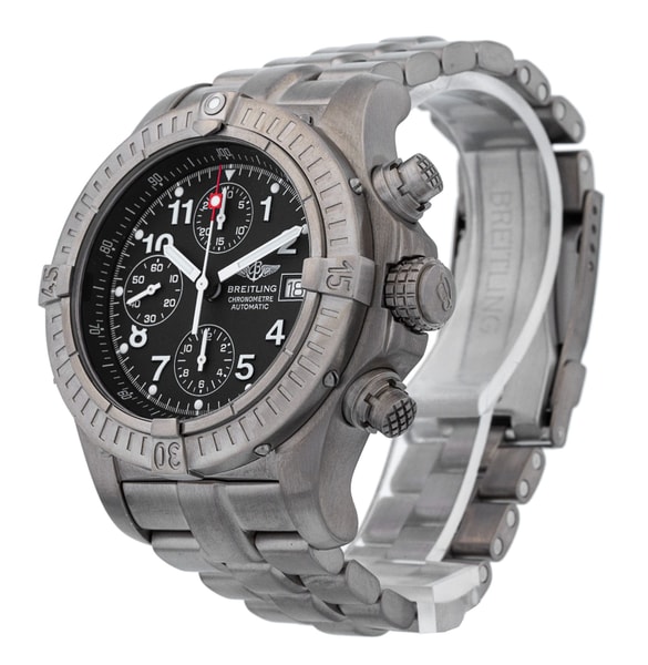 Breitling Chrono Avenger E13360
